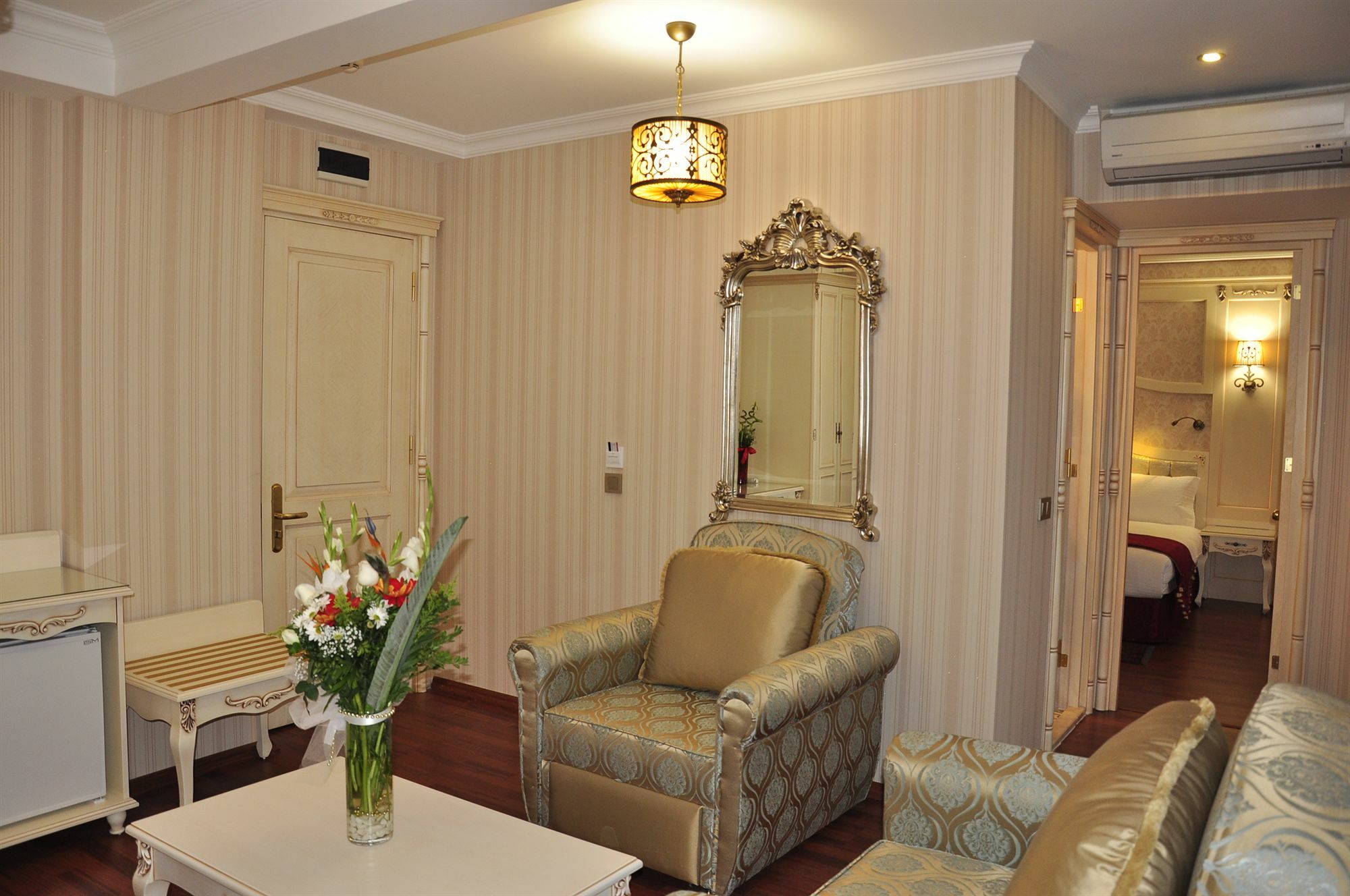 Muyan Suites Istanbul Bagian luar foto