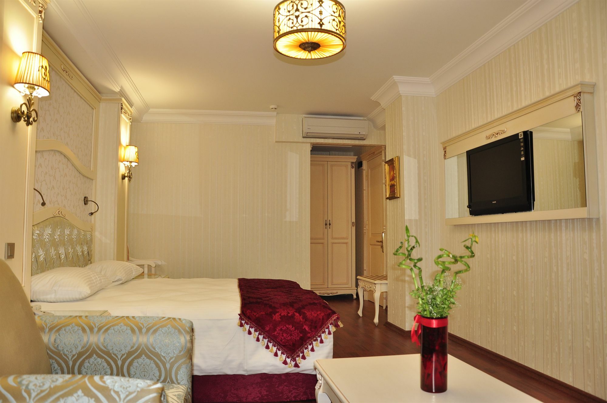 Muyan Suites Istanbul Bagian luar foto